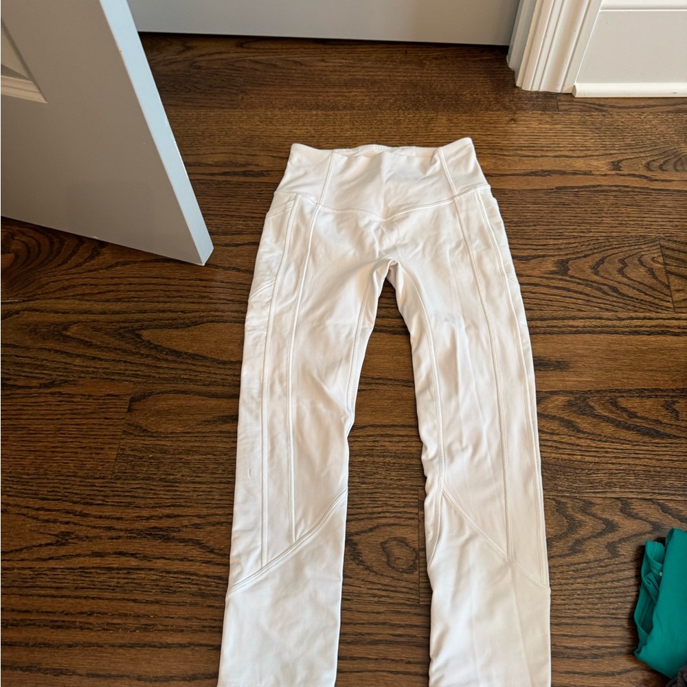 White High-Waisted Leggings